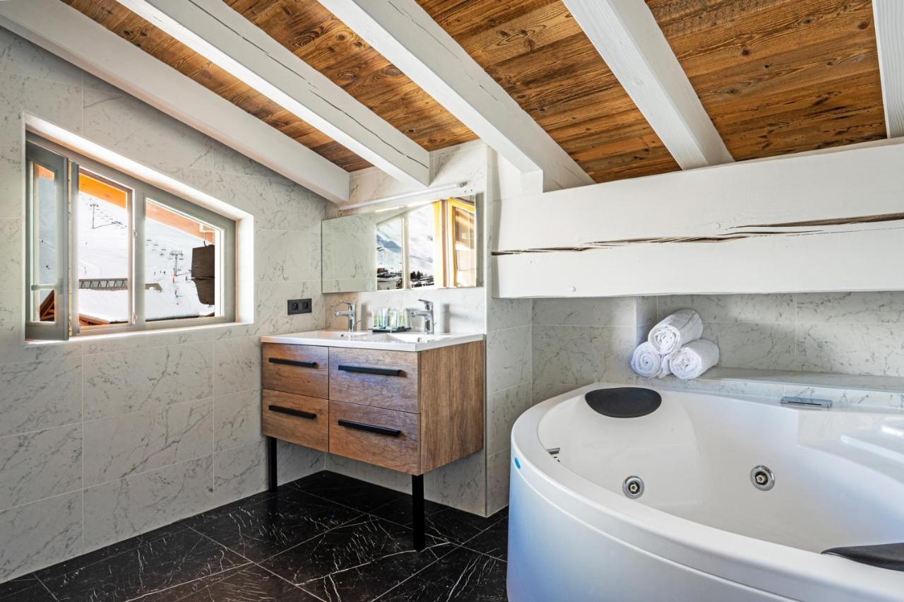 Hotel Le Levanna By Les Etincelles Tignes Bagian luar foto